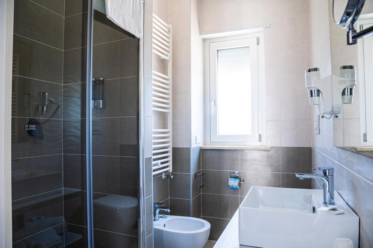 Ninfa Marina Hotel Termoli Buitenkant foto